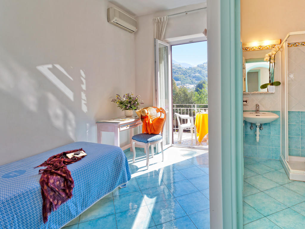 hotel-cleoptra-ischia-camera-singola