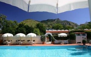 piscina-hotel-forio